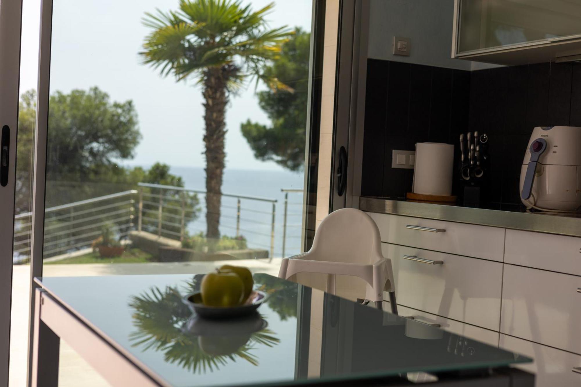 Blueview Villa Лафранч Экстерьер фото