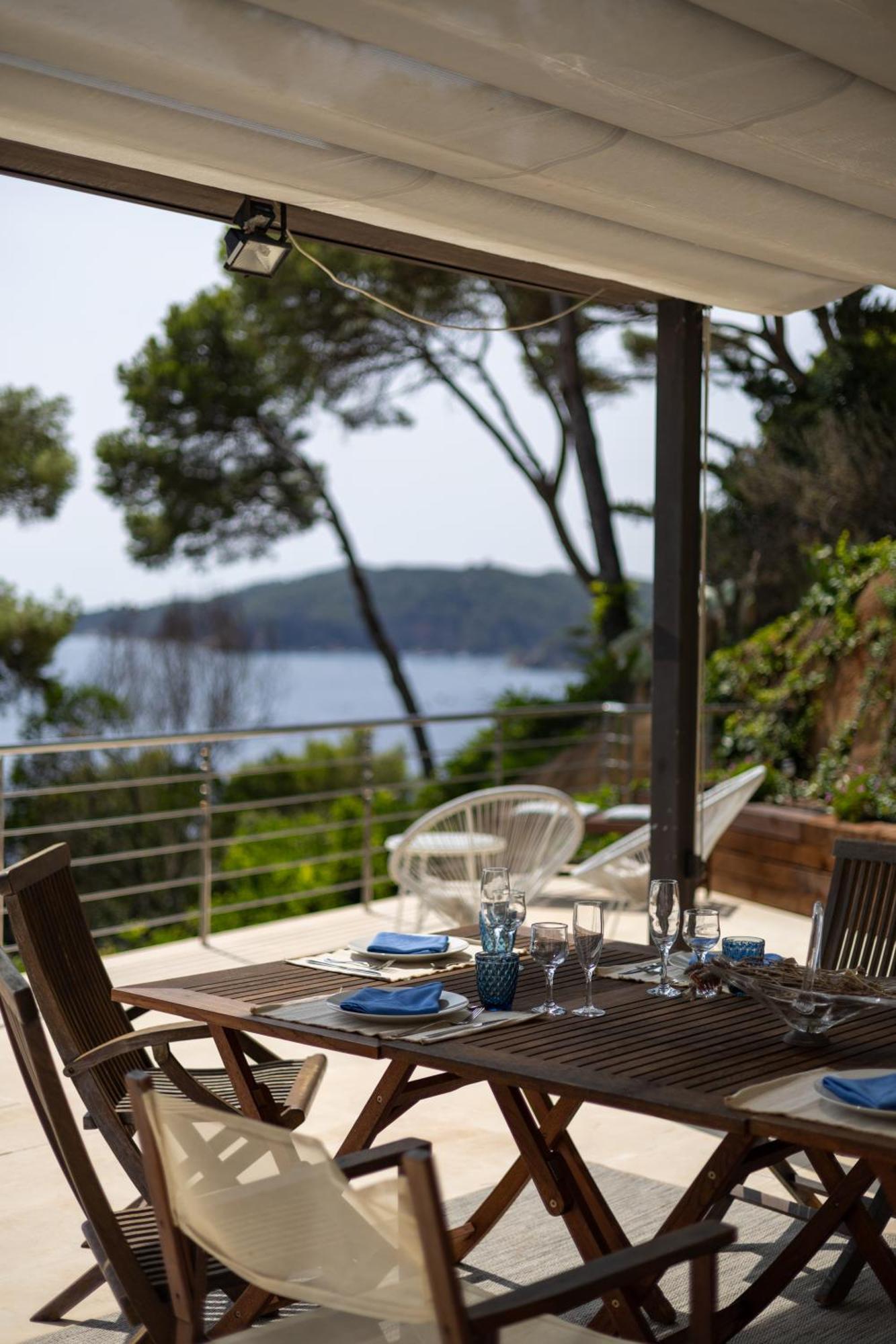 Blueview Villa Лафранч Экстерьер фото