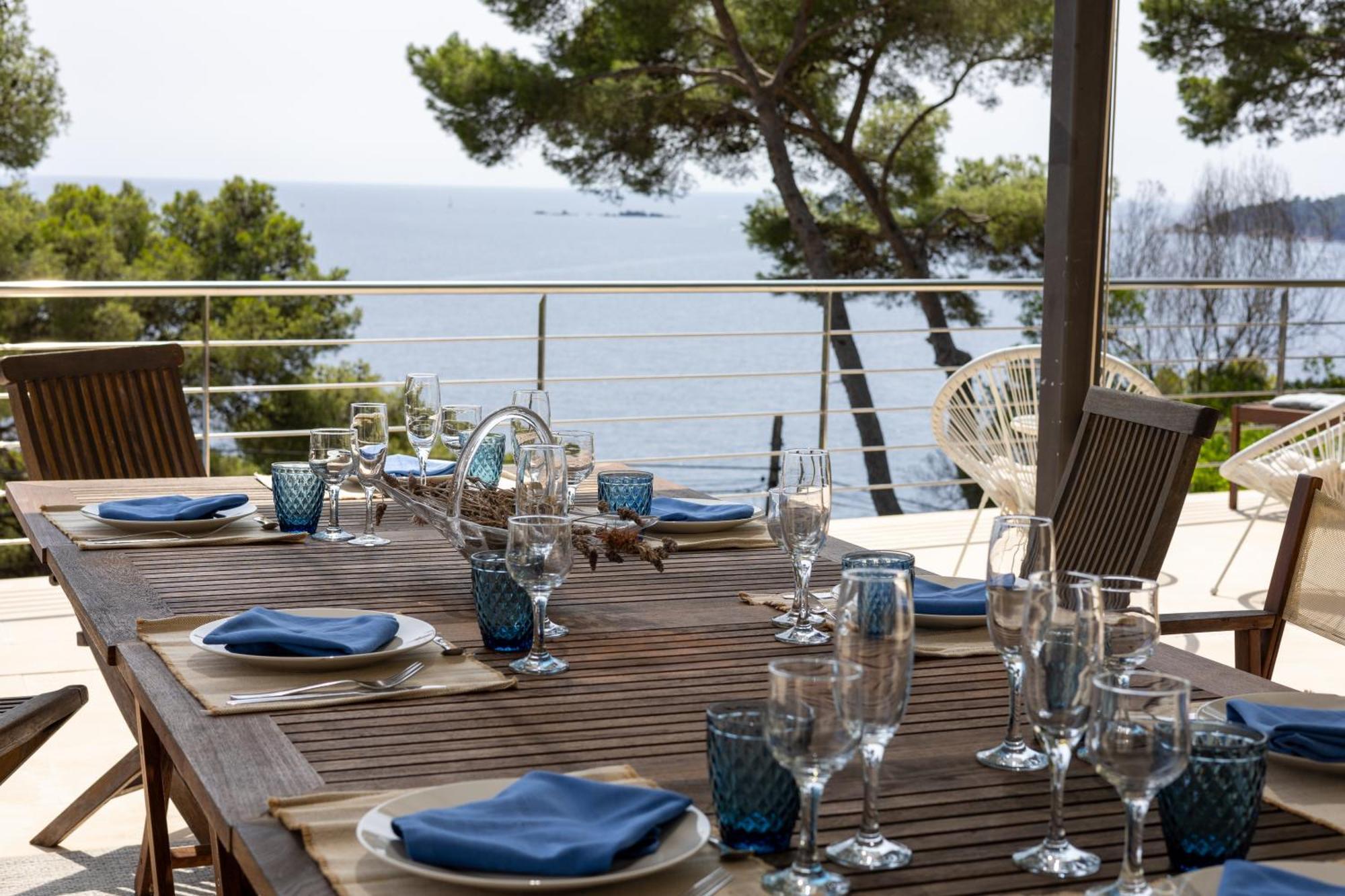 Blueview Villa Лафранч Экстерьер фото